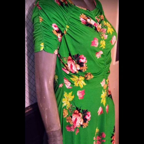 SOLD - ASOS Mini Tea Dress Green - Picture 5 of 6